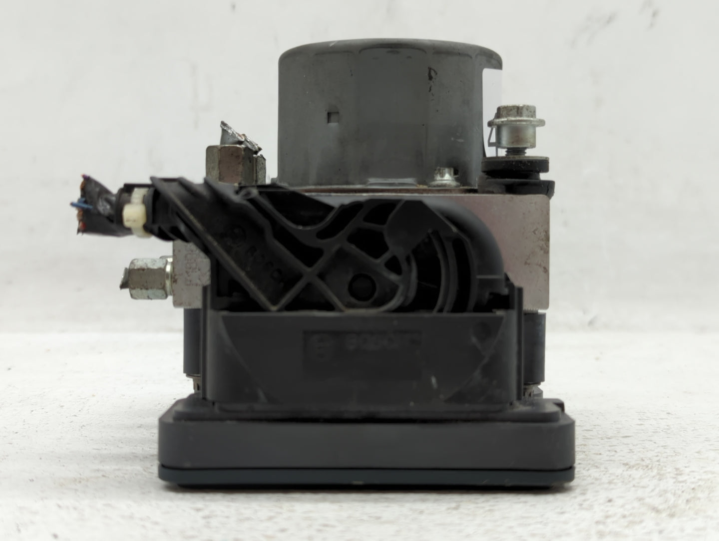 2015 Nissan Altima ABS Pump Control Module Replacement P/N:47660 9HM0A Fits OEM Used Auto Parts - Oemusedautoparts1.com