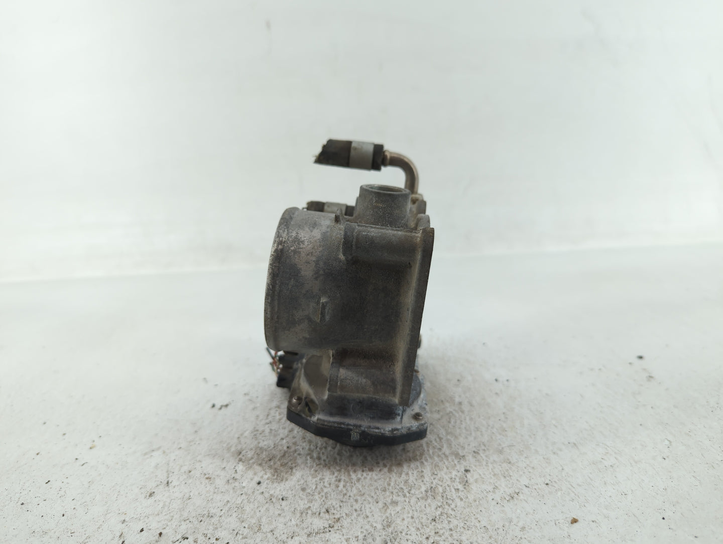 2013-2018 Nissan Altima Throttle Body P/N:3TA60-01 A Fits Fits 2013 2014 2015 2016 2017 2018 2019 2020 OEM Used Auto Parts -