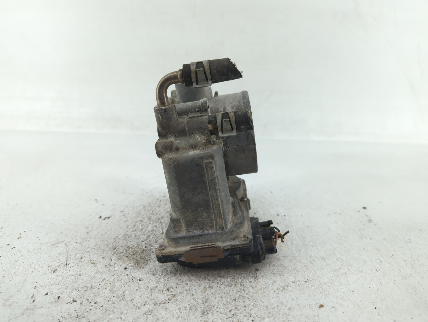 2013-2018 Nissan Altima Throttle Body P/N:3TA60-01 A Fits Fits 2013 2014 2015 2016 2017 2018 2019 2020 OEM Used Auto Parts -