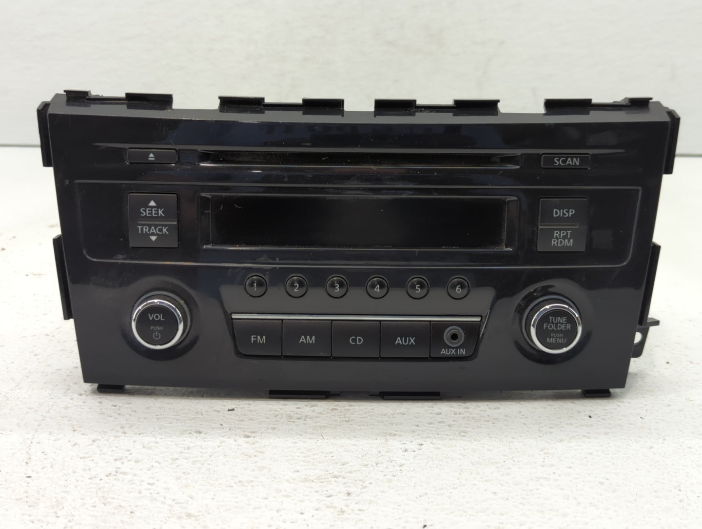 2013-2015 Nissan Altima Am Fm Cd Player Radio Receiver - Oemusedautoparts1.com