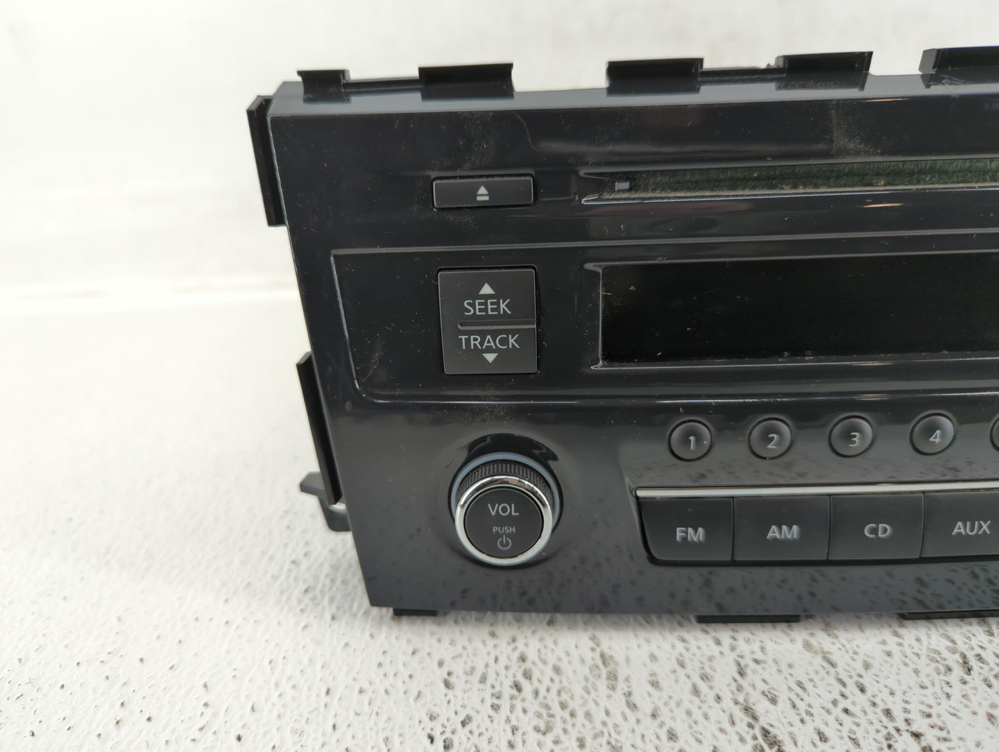 2013-2015 Nissan Altima Radio AM FM Cd Player Receiver Replacement P/N:28185 3TB0G 28185 3TA0G Fits Fits 2013 2014 2015 OEM 
