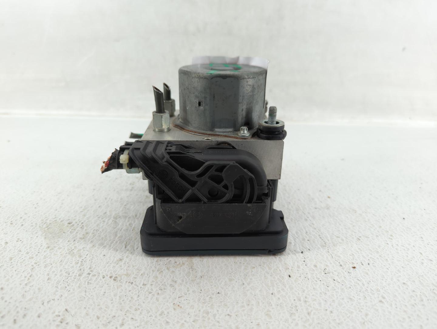 2015 Nissan Altima ABS Pump Control Module Replacement P/N:47660 9HM0A Fits OEM Used Auto Parts - Oemusedautoparts1.com