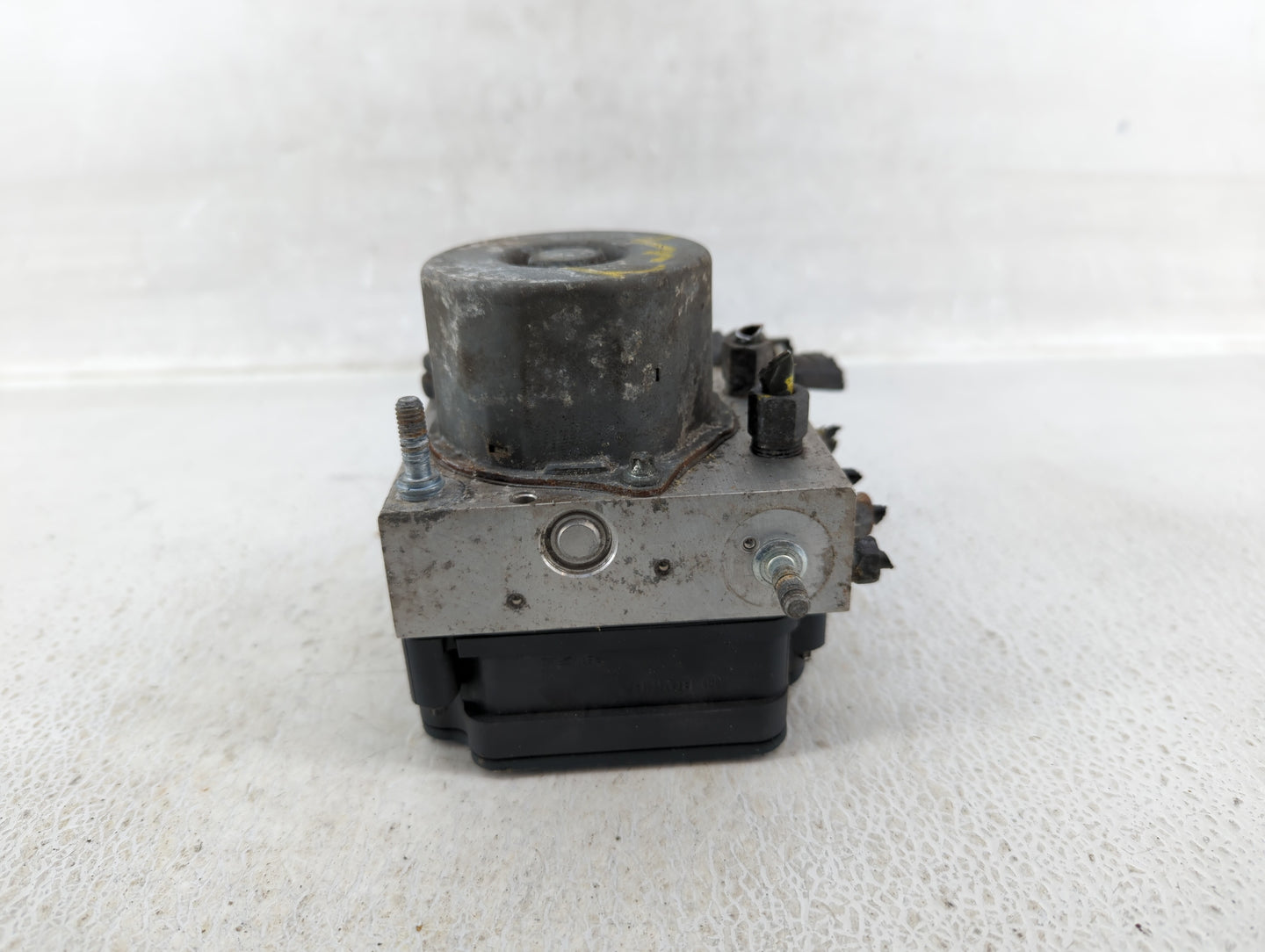 2015 Nissan Altima ABS Pump Control Module Replacement P/N:27660 9HM0A Fits OEM Used Auto Parts - Oemusedautoparts1.com