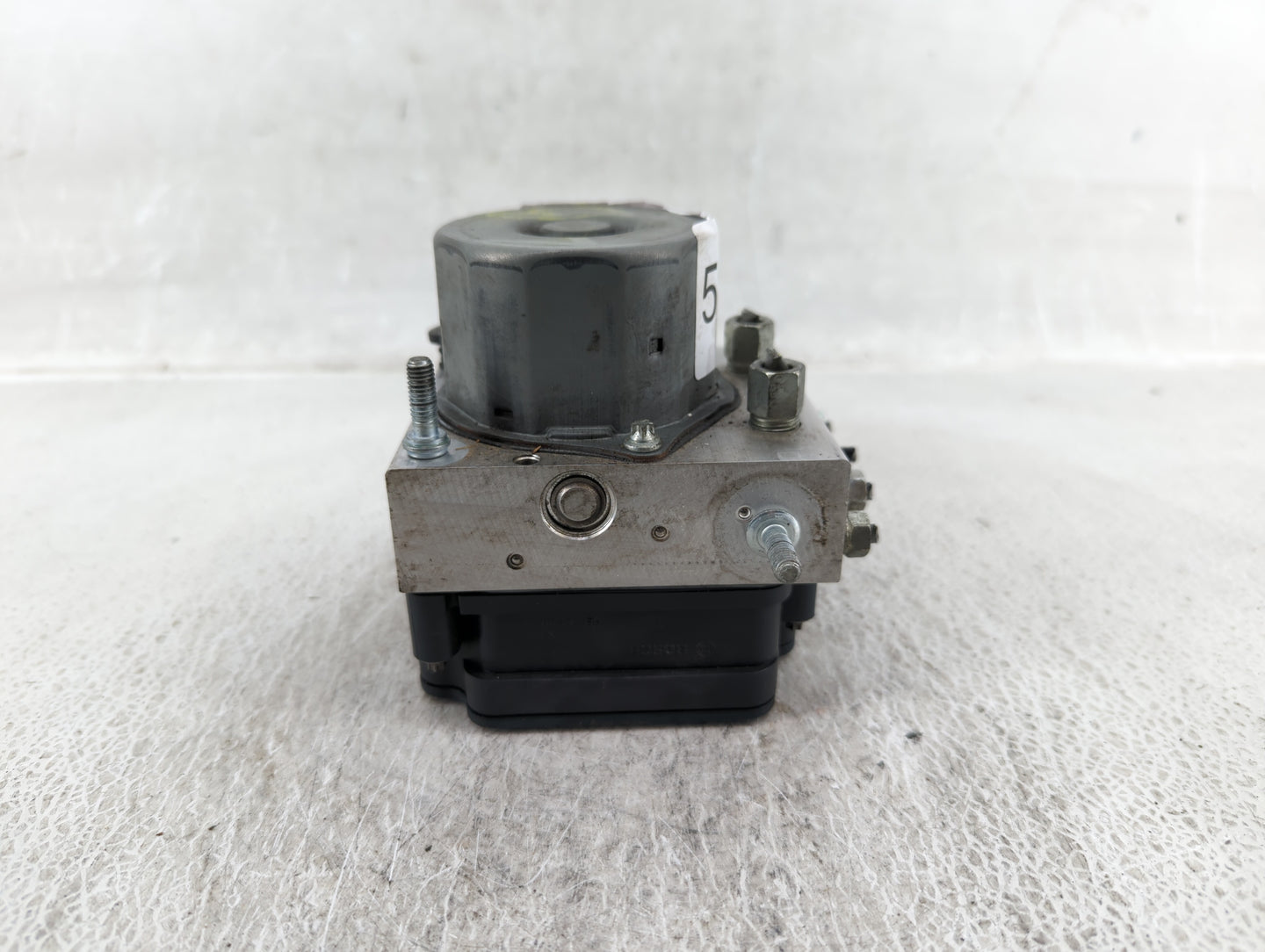 2015 Nissan Altima ABS Pump Control Module Replacement P/N:47660 9HM0A 27660 9HM0A Fits OEM Used Auto Parts - Oemusedautopar