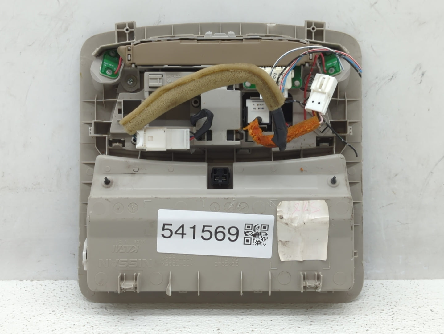 2013-2015 Nissan Altima Center Floor Console Fits Fits 2013 2014 2015 2016 2017 OEM Used Auto Parts - Oemusedautoparts1.com