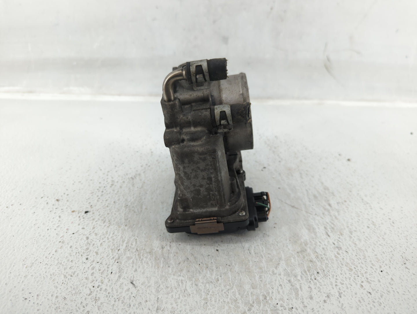 2013-2018 Nissan Altima Throttle Body P/N:3TA60-01 A Fits Fits 2013 2014 2015 2016 2017 2018 2019 2020 OEM Used Auto Parts -