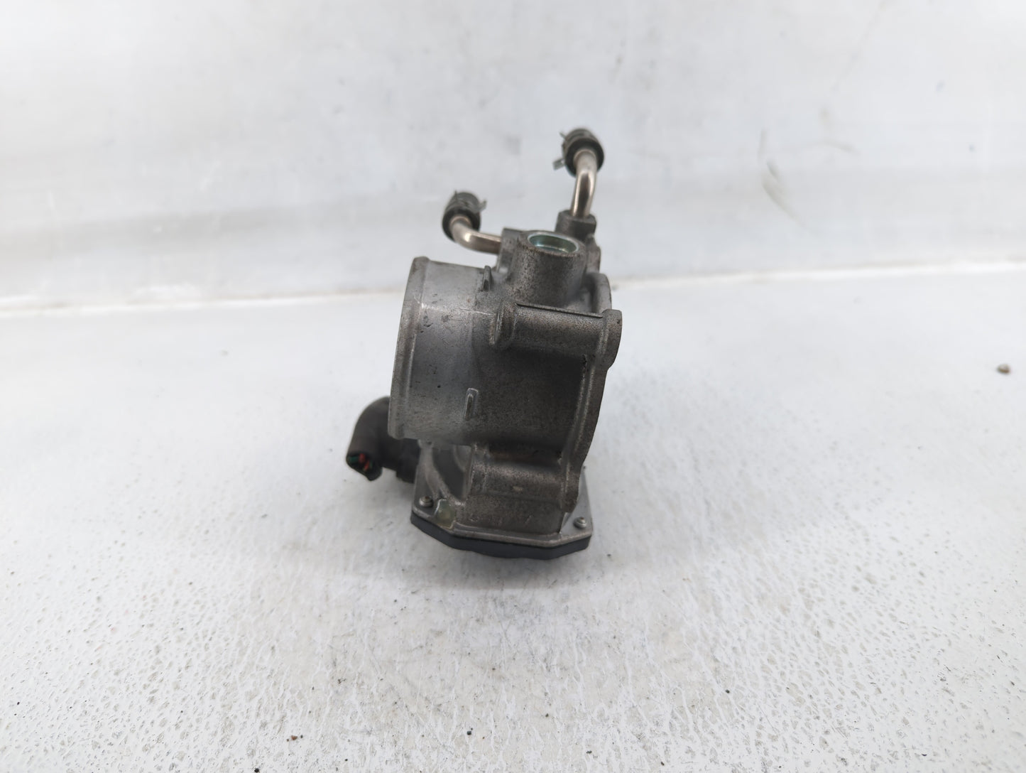 2015-2018 Nissan Altima Throttle Body P/N:22030-37040 Fits Fits 2015 2016 2017 2018 2019 2020 2021 2022 OEM Used Auto Parts 