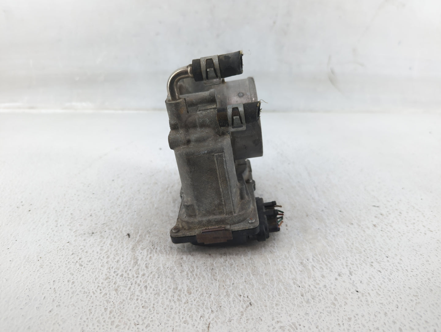 2013-2018 Nissan Altima Throttle Body P/N:3TA60-01 Fits Fits 2013 2014 2015 2016 2017 2018 2019 2020 OEM Used Auto Parts - O