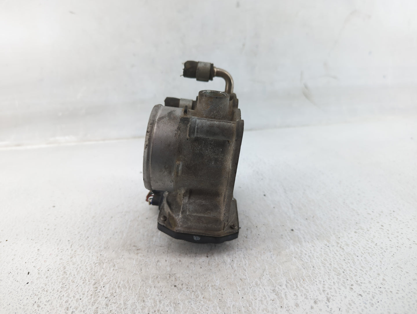 2013-2018 Nissan Altima Throttle Body Fits Fits 2013 2014 2015 2016 2017 2018 2019 2020 OEM Used Auto Parts - Oemusedautopar
