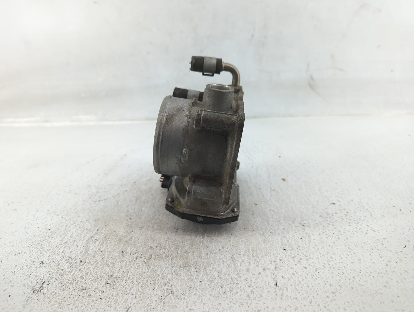 2013-2018 Nissan Altima Throttle Body P/N:3TA60-01 Fits Fits 2013 2014 2015 2016 2017 2018 2019 2020 OEM Used Auto Parts - O