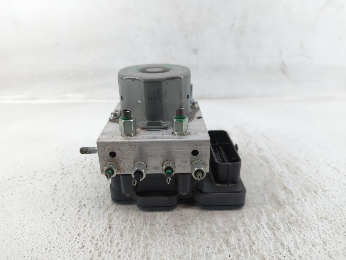 2015 Nissan Altima ABS Pump Control Module Replacement P/N:47660 9HM0A 27660 9HM0A Fits OEM Used Auto Parts - Oemusedautopar