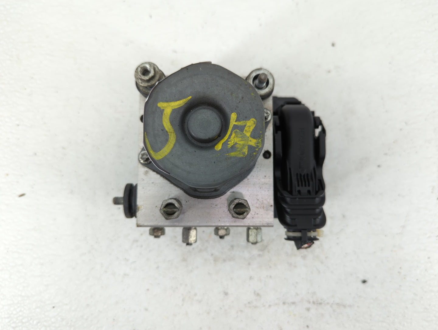 2015 Nissan Altima ABS Pump Control Module Replacement P/N:47660 9HM0A 27660 9HM0A Fits OEM Used Auto Parts - Oemusedautopar