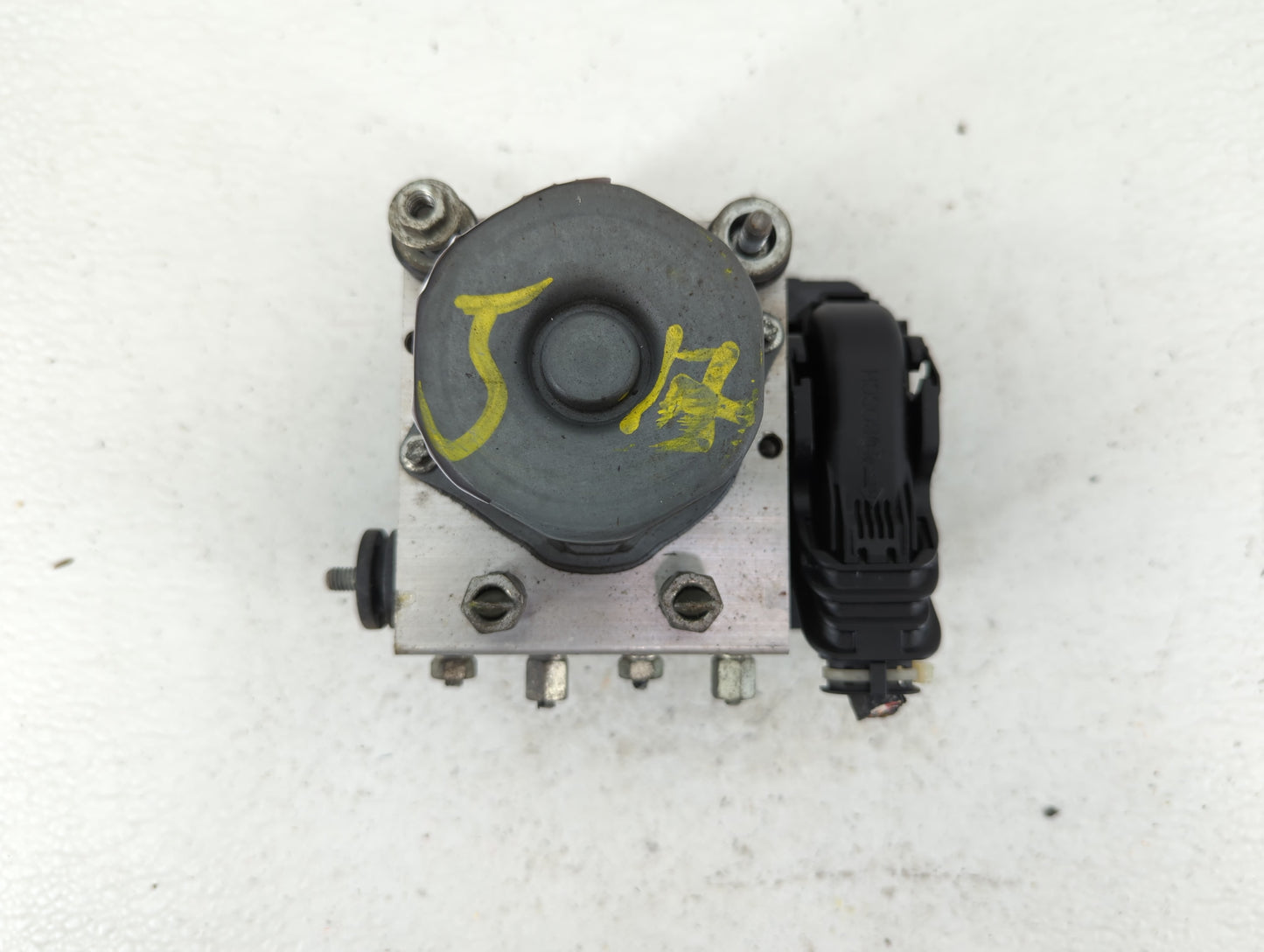 2015 Nissan Altima ABS Pump Control Module Replacement P/N:47660 9HM0A 27660 9HM0A Fits OEM Used Auto Parts - Oemusedautopar