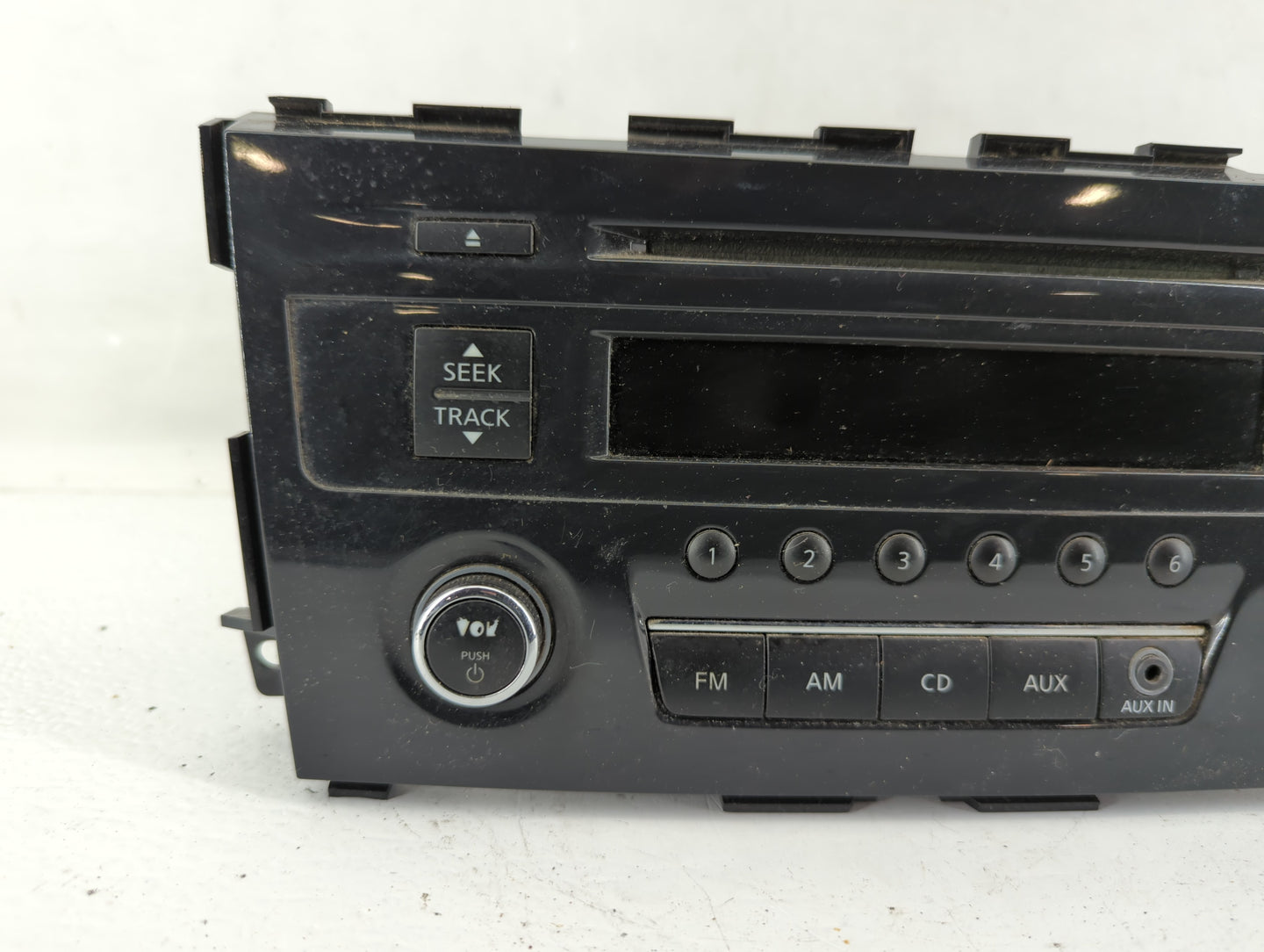 2013-2015 Nissan Altima Am Fm Cd Player Radio Receiver - Oemusedautoparts1.com