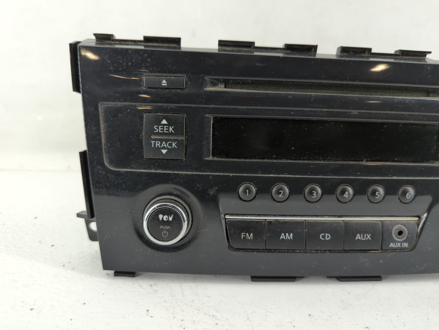2013-2015 Nissan Altima Am Fm Cd Player Radio Receiver - Oemusedautoparts1.com