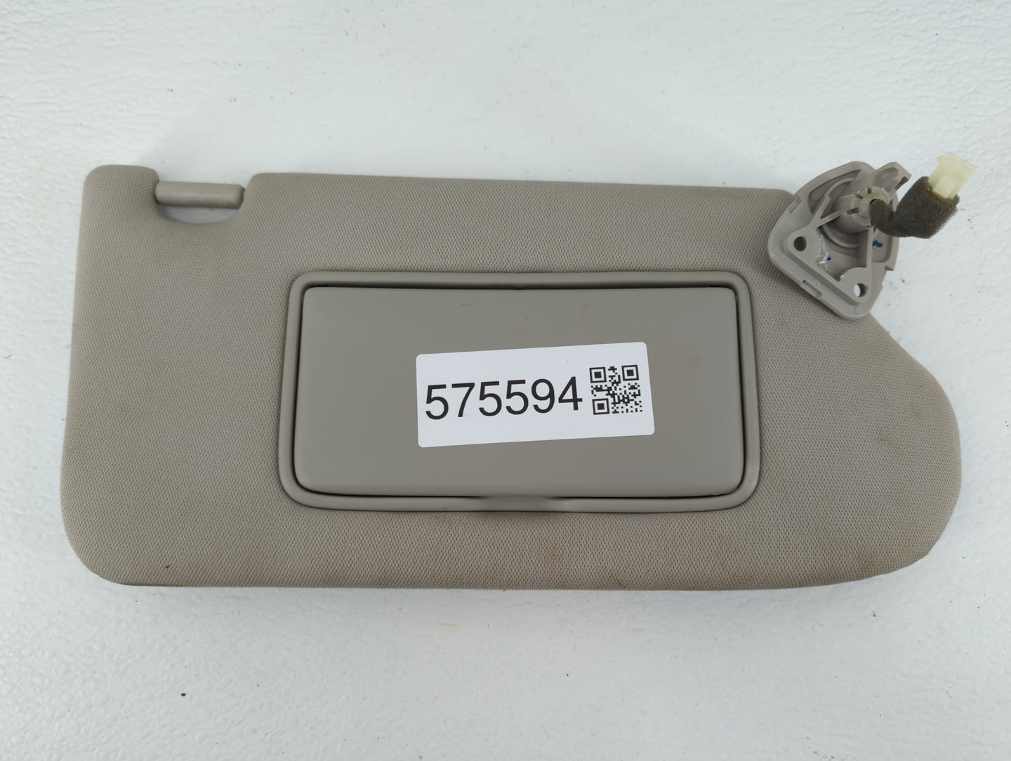 2013-2018 Nissan Altima Sun Visor Shade Replacement Passenger Right Mirror Fits Fits 2013 2014 2015 2016 2017 2018 OEM Used 
