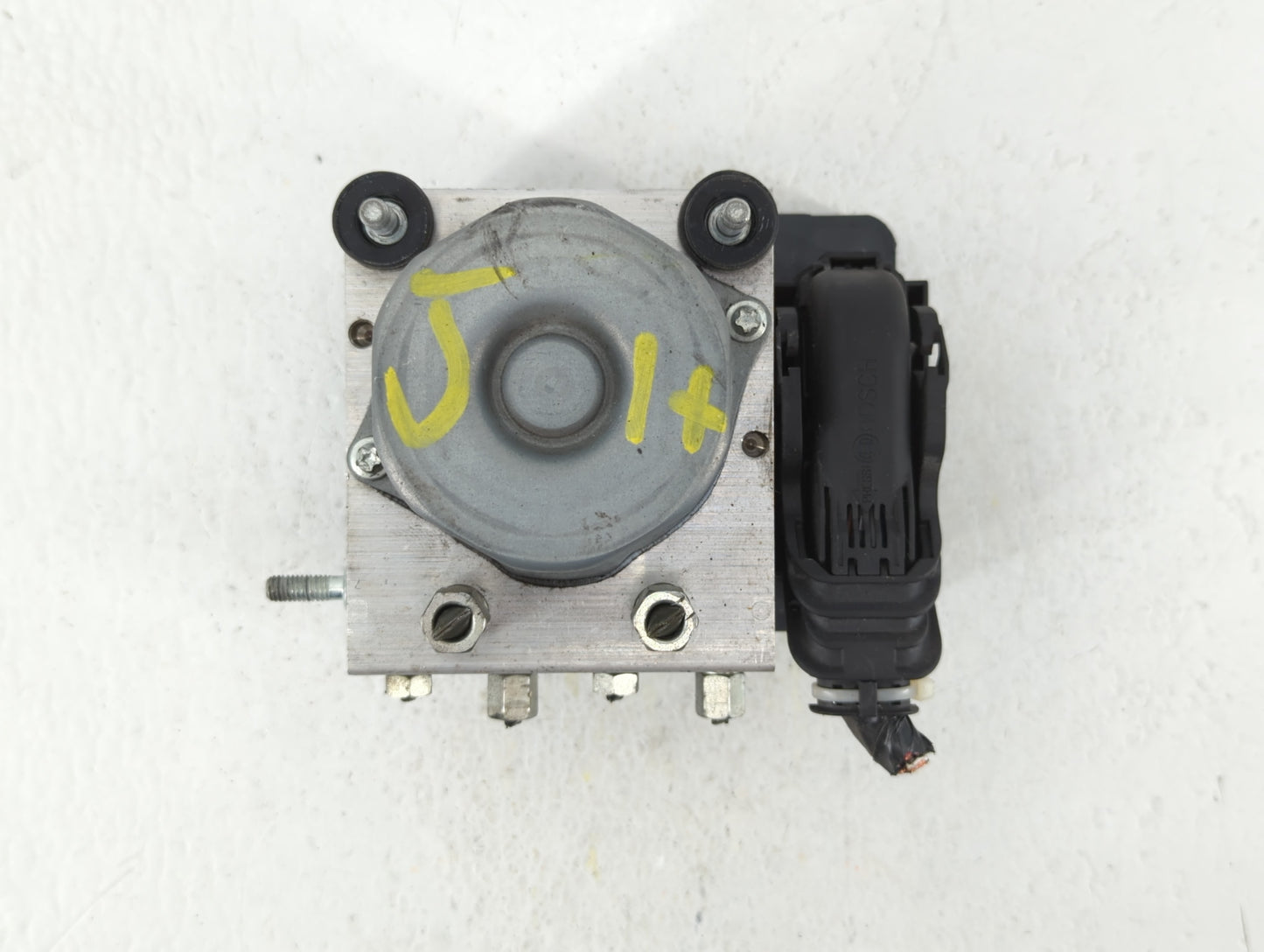2015 Nissan Altima ABS Pump Control Module Replacement P/N:47660 9HM0A Fits OEM Used Auto Parts - Oemusedautoparts1.com