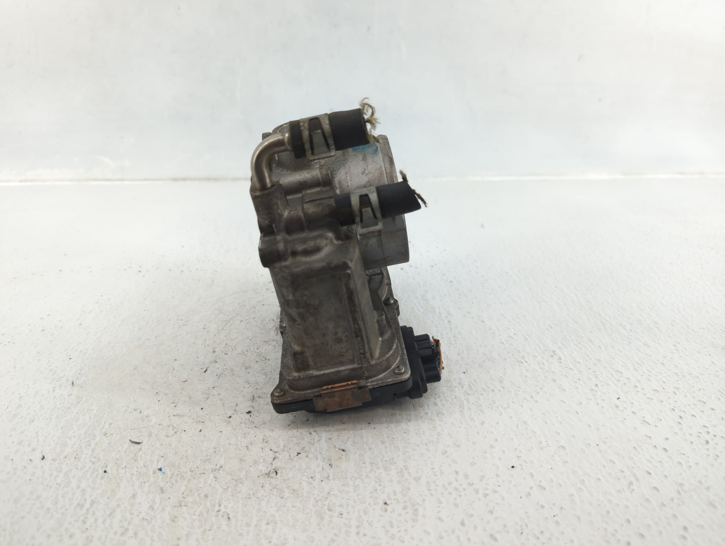 2013-2018 Nissan Altima Throttle Body P/N:3TA60-01 Fits Fits 2013 2014 2015 2016 2017 2018 2019 2020 OEM Used Auto Parts - O
