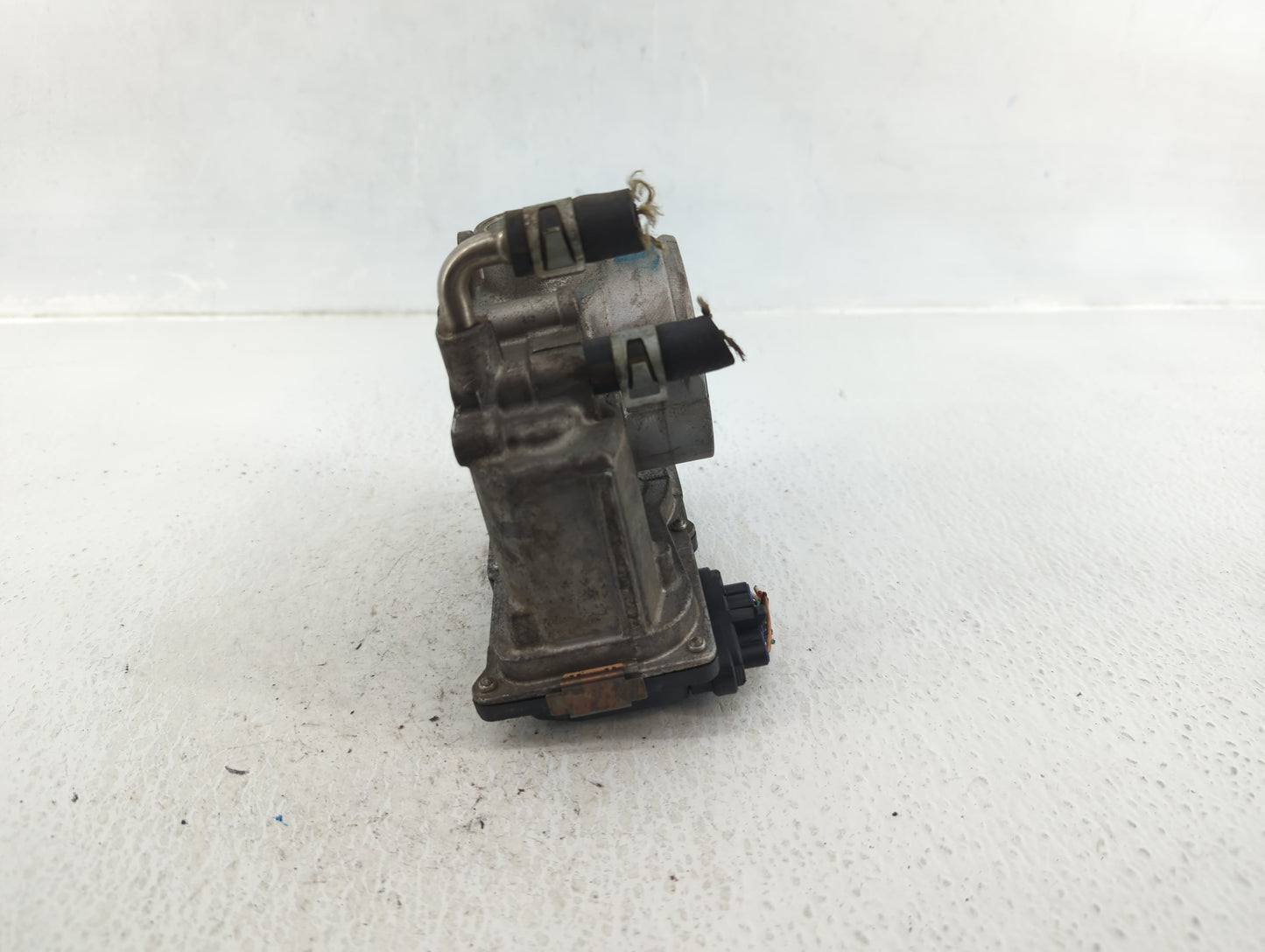2013-2018 Nissan Altima Throttle Body P/N:3TA60-01 Fits Fits 2013 2014 2015 2016 2017 2018 2019 2020 OEM Used Auto Parts - O