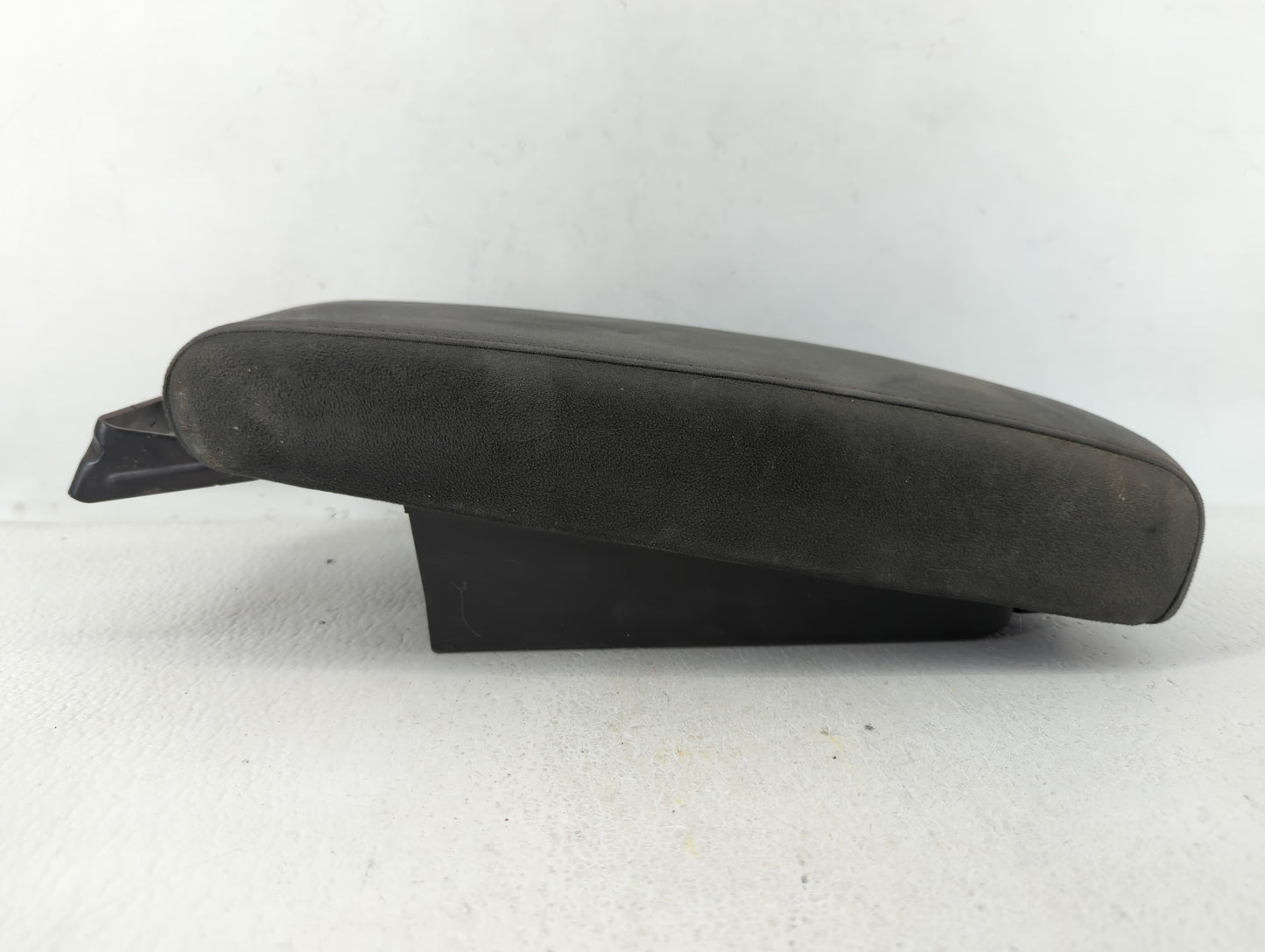 2015-2015 Nissan Altima Center Console Armrest Cover Lid Black - Oemusedautoparts1.com