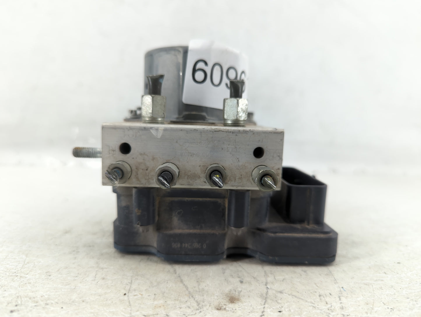 2015 Nissan Altima ABS Pump Control Module Replacement P/N:47660 9HM0A Fits OEM Used Auto Parts - Oemusedautoparts1.com