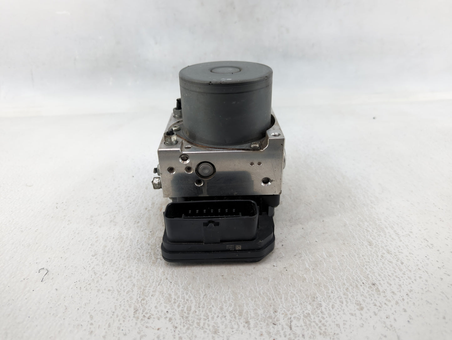 2015 Nissan Altima ABS Pump Control Module Replacement P/N:44540-0R221 Fits OEM Used Auto Parts - Oemusedautoparts1.com