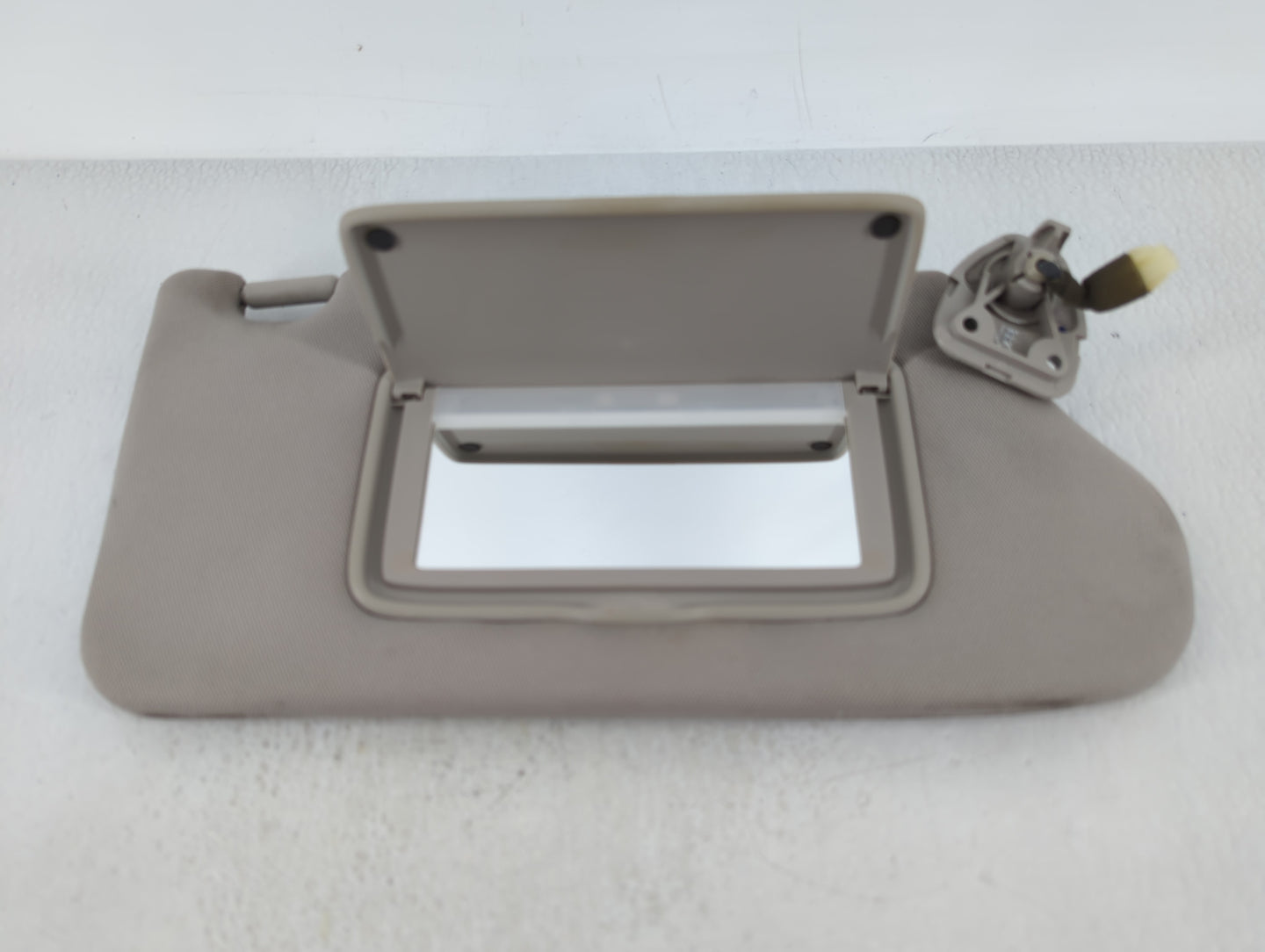 2013-2018 Nissan Altima Sun Visor Shade Replacement Passenger Right Mirror Fits Fits 2013 2014 2015 2016 2017 2018 OEM Used 