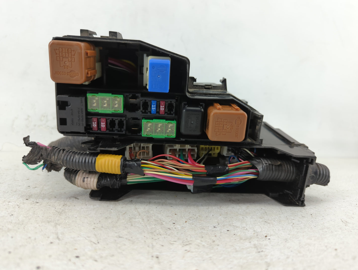2015 Nissan Altima Fusebox Fuse Box Panel Relay Module P/N:7254-5763-30 24381 7990A Fits OEM Used Auto Parts - Oemusedautopa