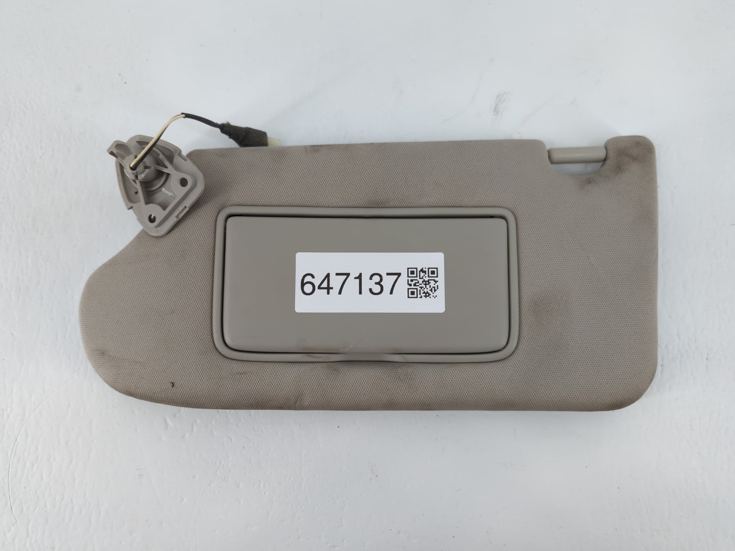 2013-2018 Nissan Altima Sun Visor Shade Replacement Passenger Right Mirror Fits Fits 2013 2014 2015 2016 2017 2018 OEM Used 