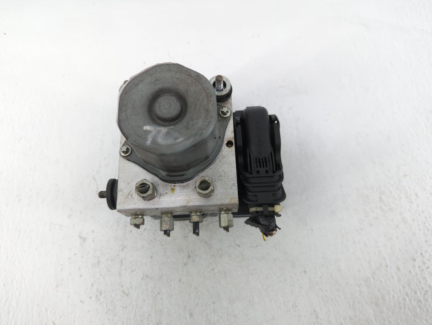2015 Nissan Altima ABS Pump Control Module Replacement P/N:47660 9HM0A Fits OEM Used Auto Parts - Oemusedautoparts1.com