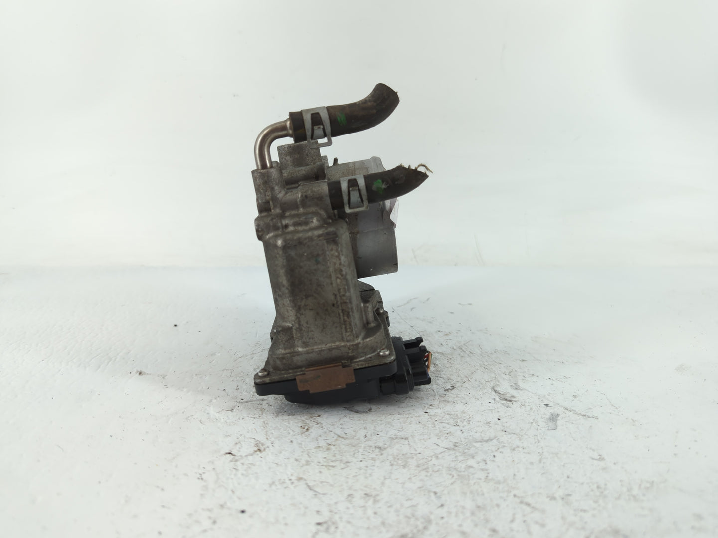 2013-2018 Nissan Altima Throttle Body P/N:3TA60-01 A Fits Fits 2013 2014 2015 2016 2017 2018 2019 2020 OEM Used Auto Parts -