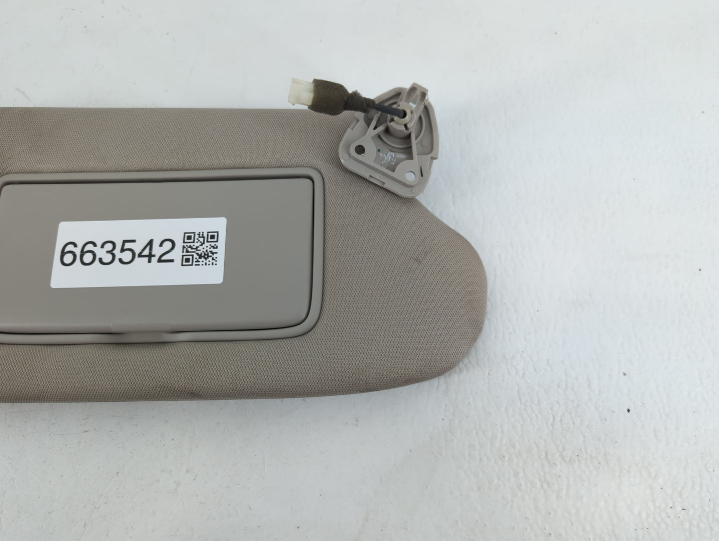 2013-2018 Nissan Altima Sun Visor Shade Replacement Passenger Right Mirror Fits Fits 2013 2014 2015 2016 2017 2018 OEM Used 