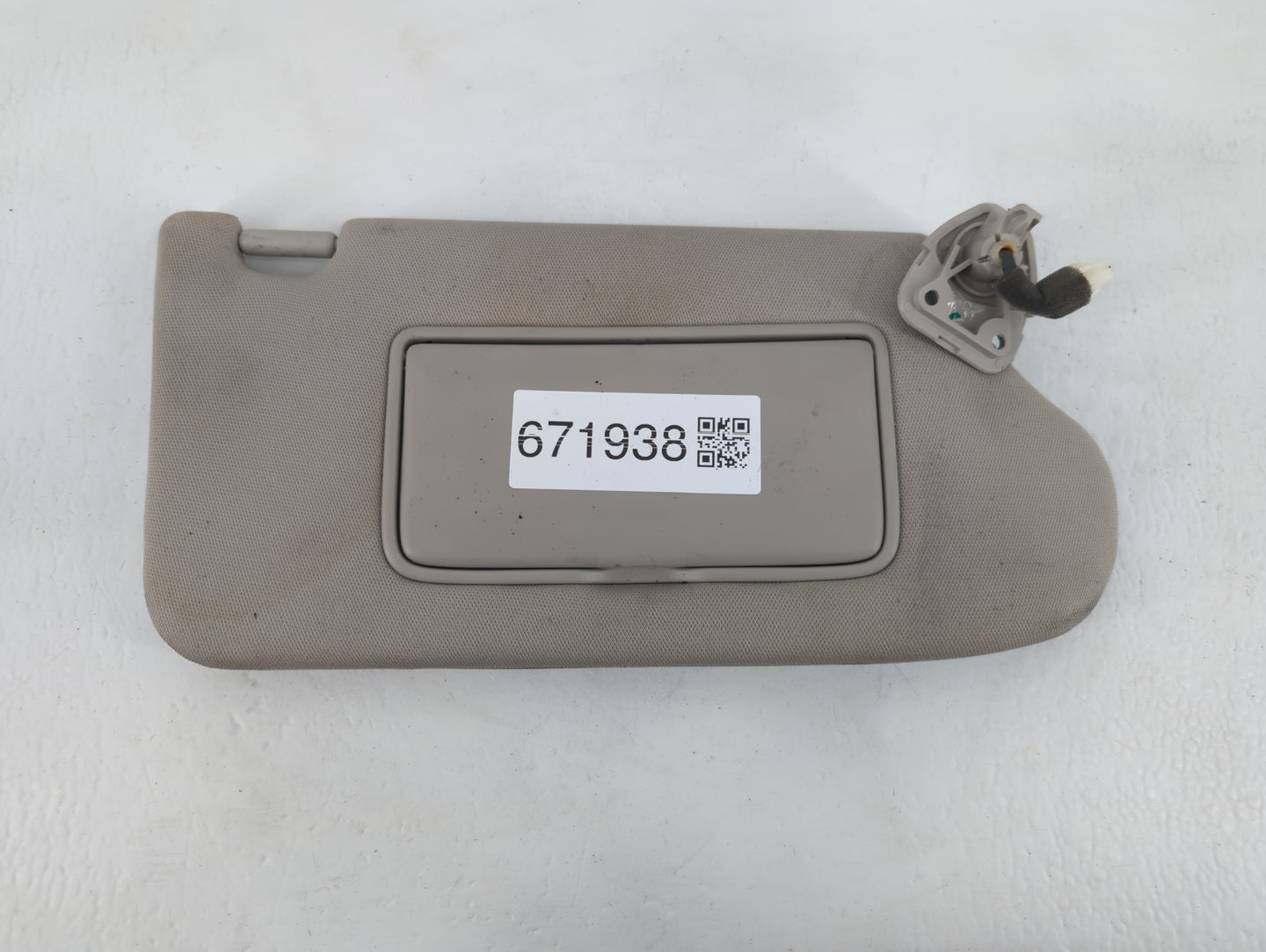 2013-2018 Nissan Altima Sun Visor Shade Replacement Passenger Right Mirror Fits Fits 2013 2014 2015 2016 2017 2018 OEM Used 