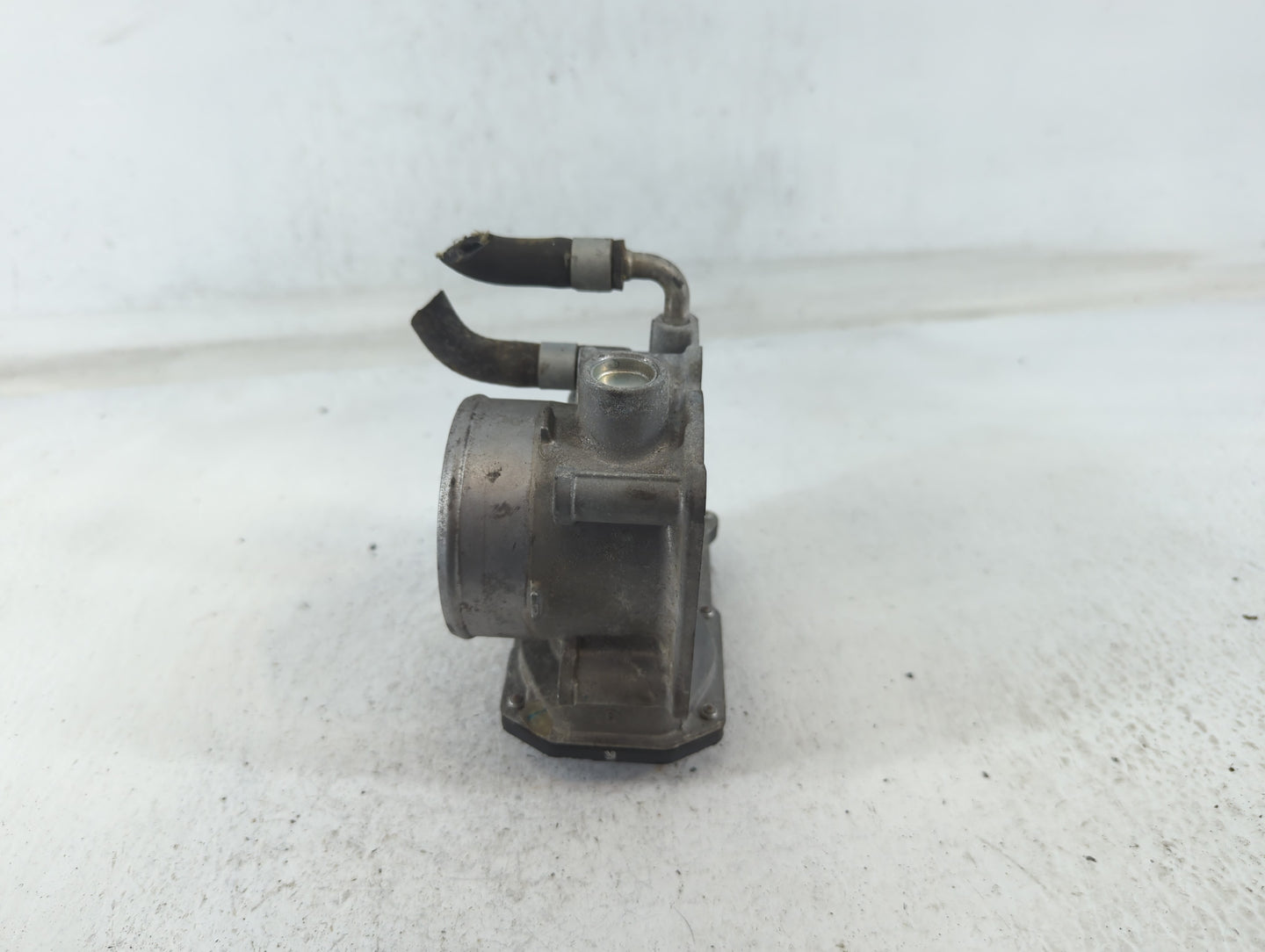2013-2018 Nissan Altima Throttle Body P/N:3TA60-01 A 10148, 9H14, 3TA60-01 C Fits Fits 2013 2014 2015 2016 2017 2018 2019 20
