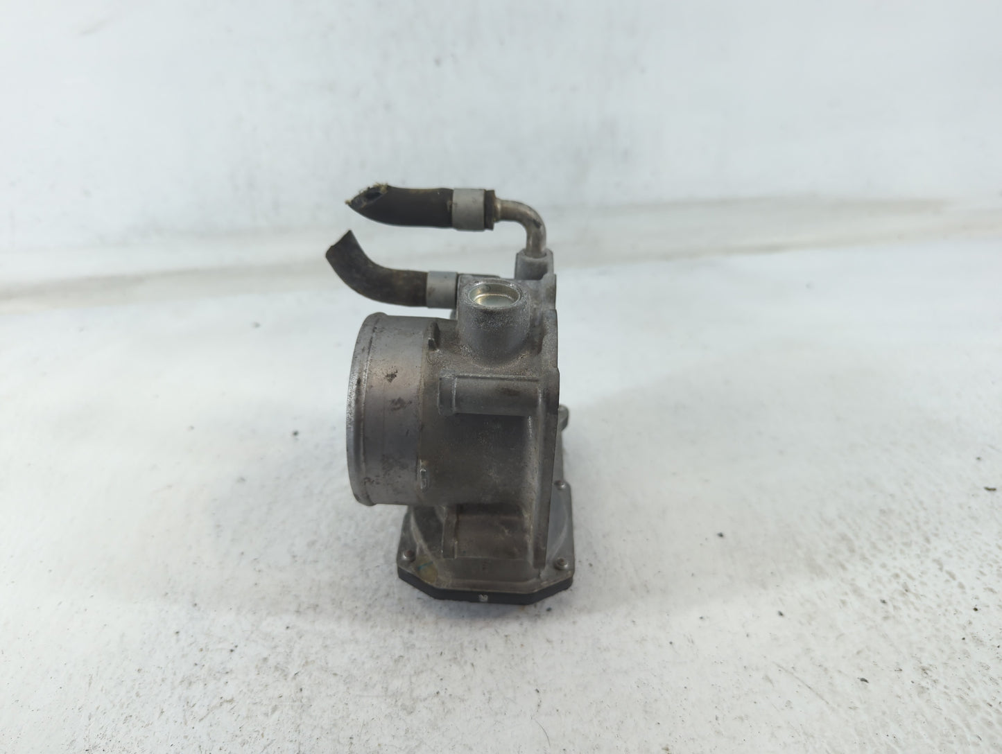 2013-2018 Nissan Altima Throttle Body P/N:3TA60-01 A 10148, 9H14, 3TA60-01 C Fits Fits 2013 2014 2015 2016 2017 2018 2019 20