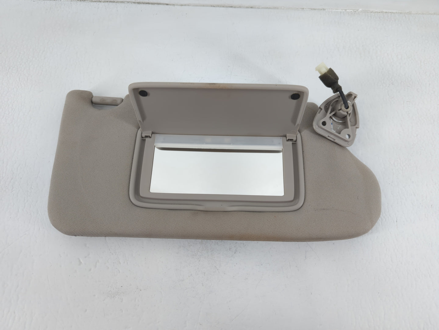 2013-2018 Nissan Altima Sun Visor Shade Replacement Passenger Right Mirror Fits Fits 2013 2014 2015 2016 2017 2018 OEM Used 