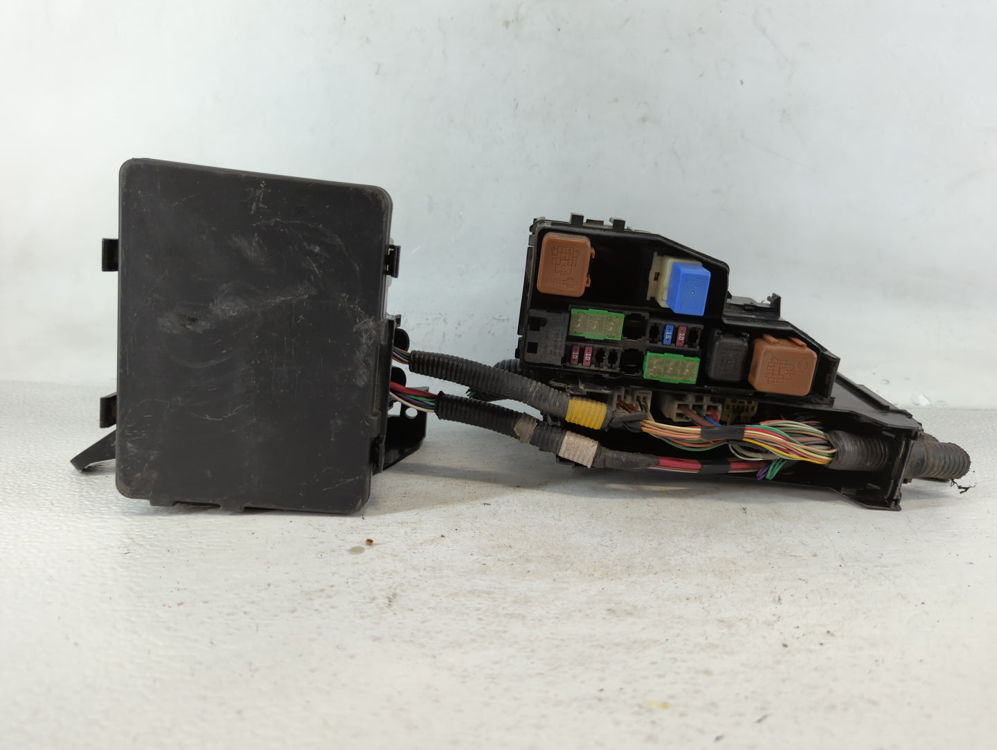 2015 Nissan Altima Fusebox Fuse Box Panel Relay Module P/N:7154-5763-30 7254-5763-30 Fits OEM Used Auto Parts - Oemusedautop