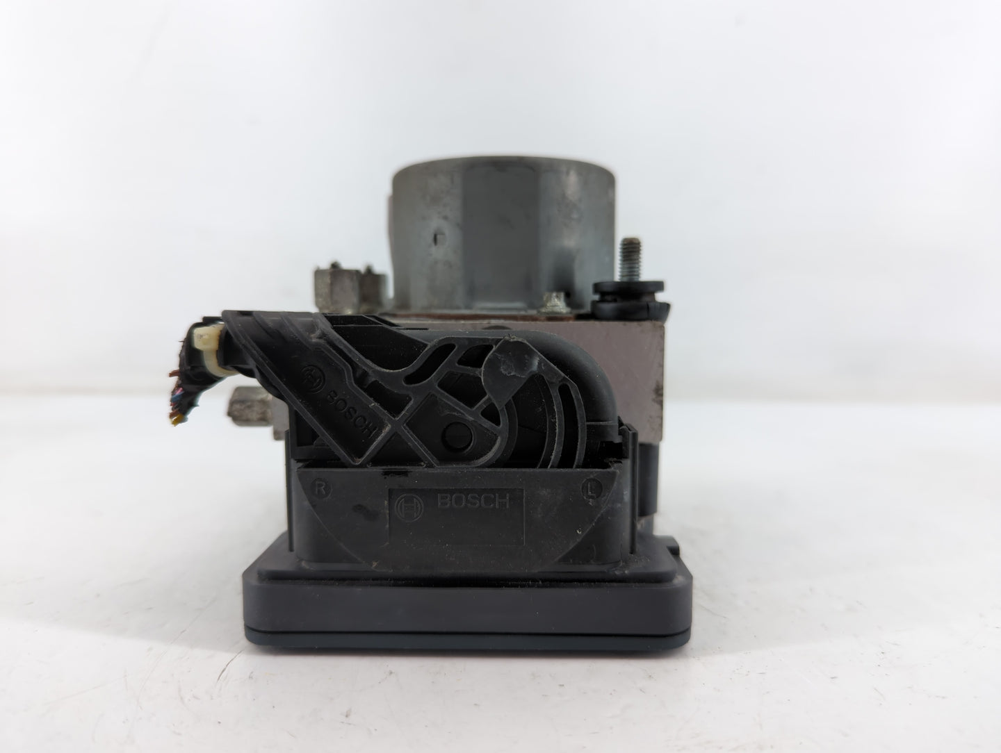 2015 Nissan Altima ABS Pump Control Module Replacement P/N:47660 9HM0A Fits OEM Used Auto Parts - Oemusedautoparts1.com