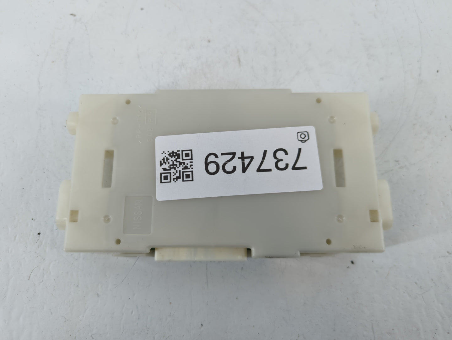 2014-2015 Nissan Altima Body Control Module Bcm Inner Cabin Fuse Box - Oemusedautoparts1.com