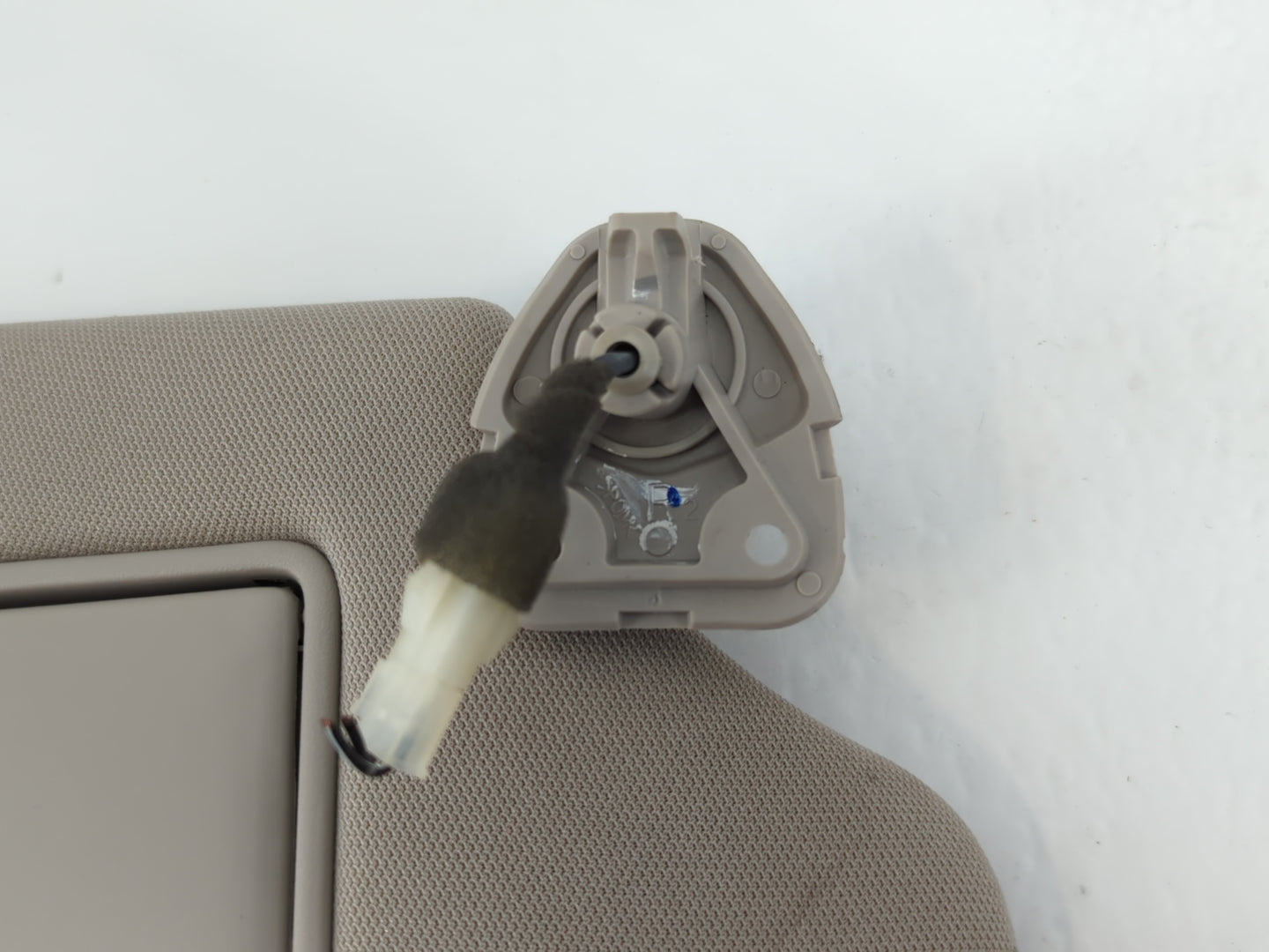 2013-2018 Nissan Altima Sun Visor Shade Replacement Passenger Right Mirror Fits Fits 2013 2014 2015 2016 2017 2018 OEM Used 