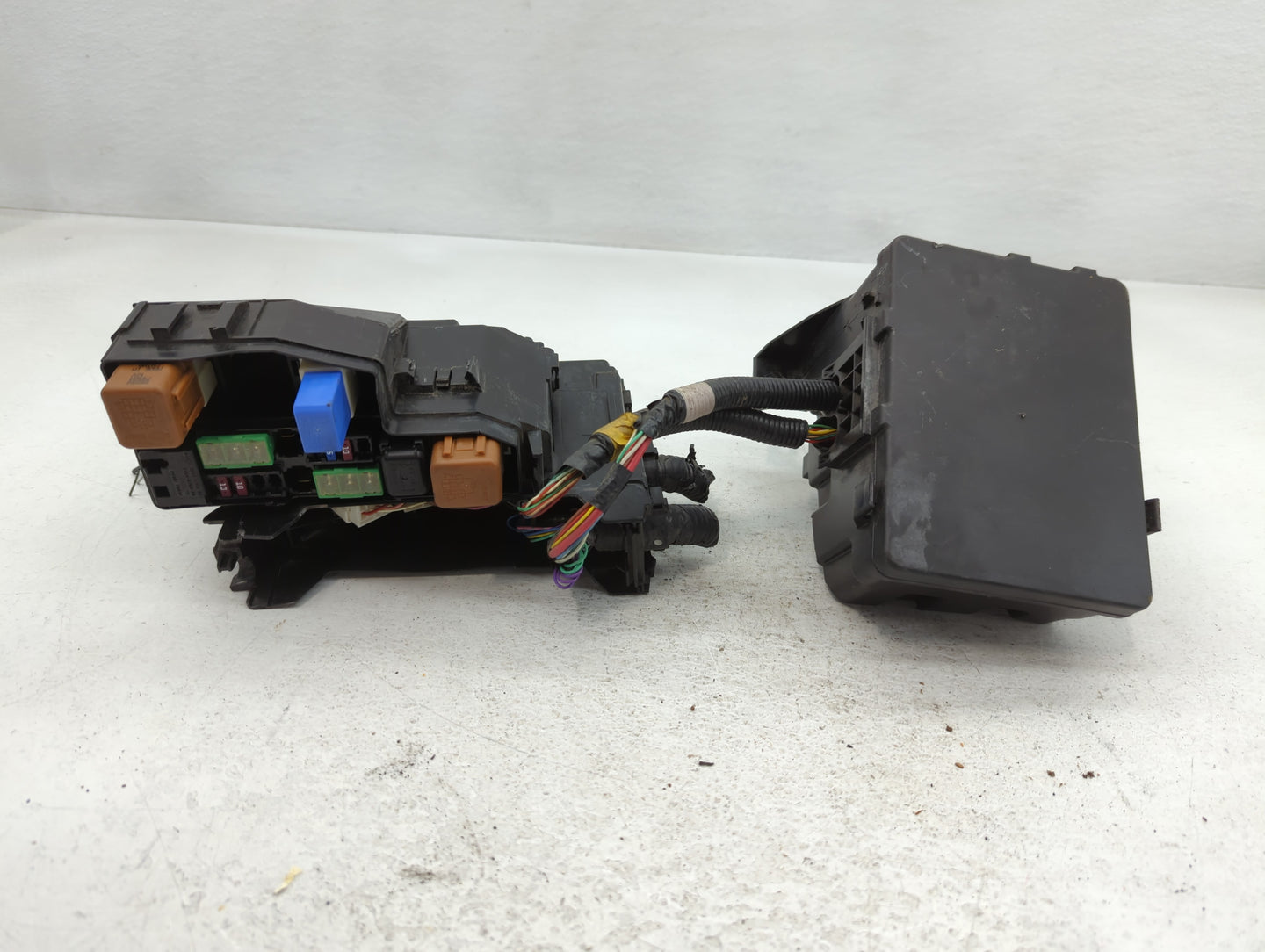 2015 Nissan Altima Fusebox Fuse Box Panel Relay Module P/N:7618 Fits OEM Used Auto Parts - Oemusedautoparts1.com