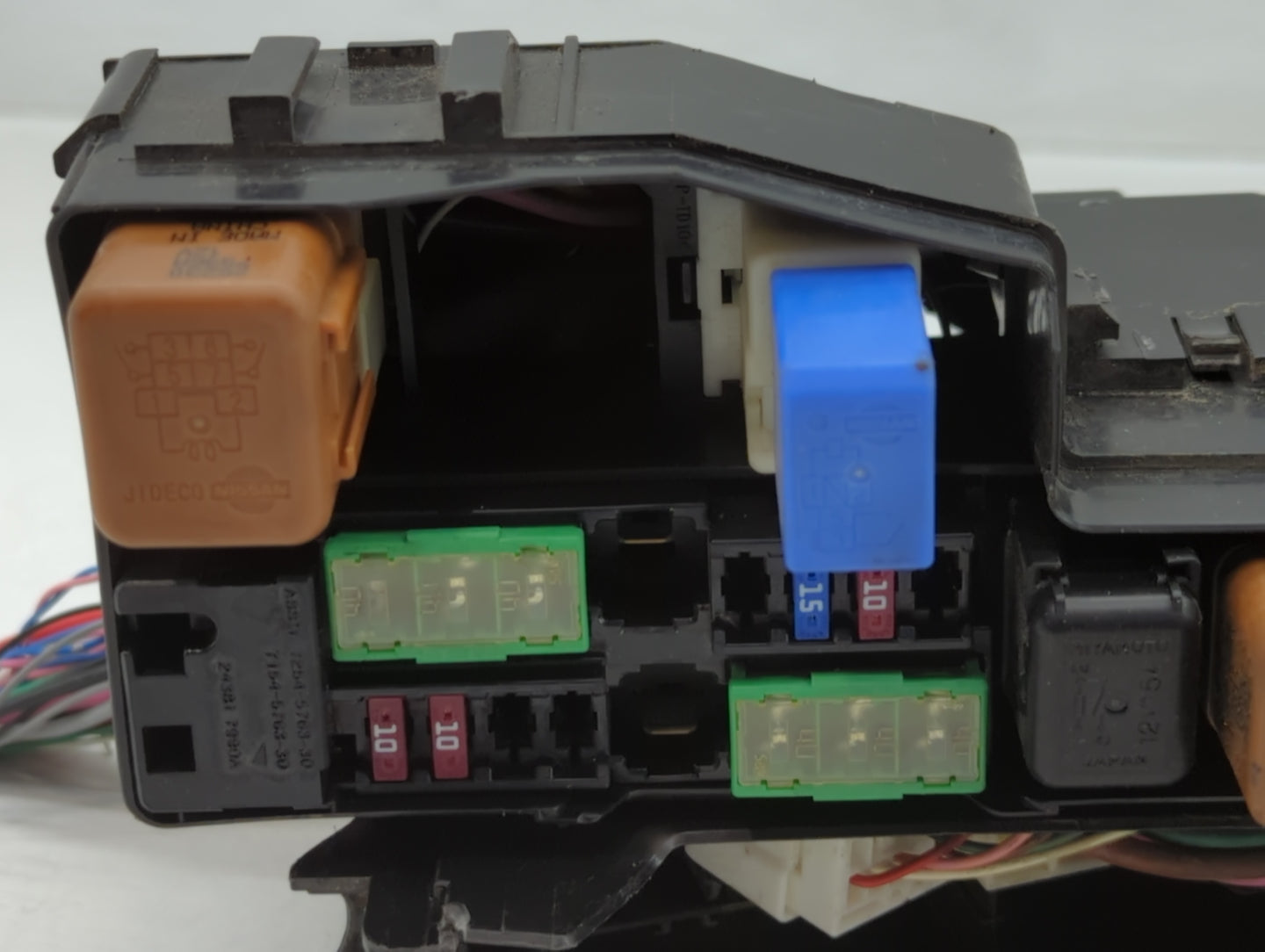 2015 Nissan Altima Fusebox Fuse Box Panel Relay Module P/N:7618 Fits OEM Used Auto Parts - Oemusedautoparts1.com