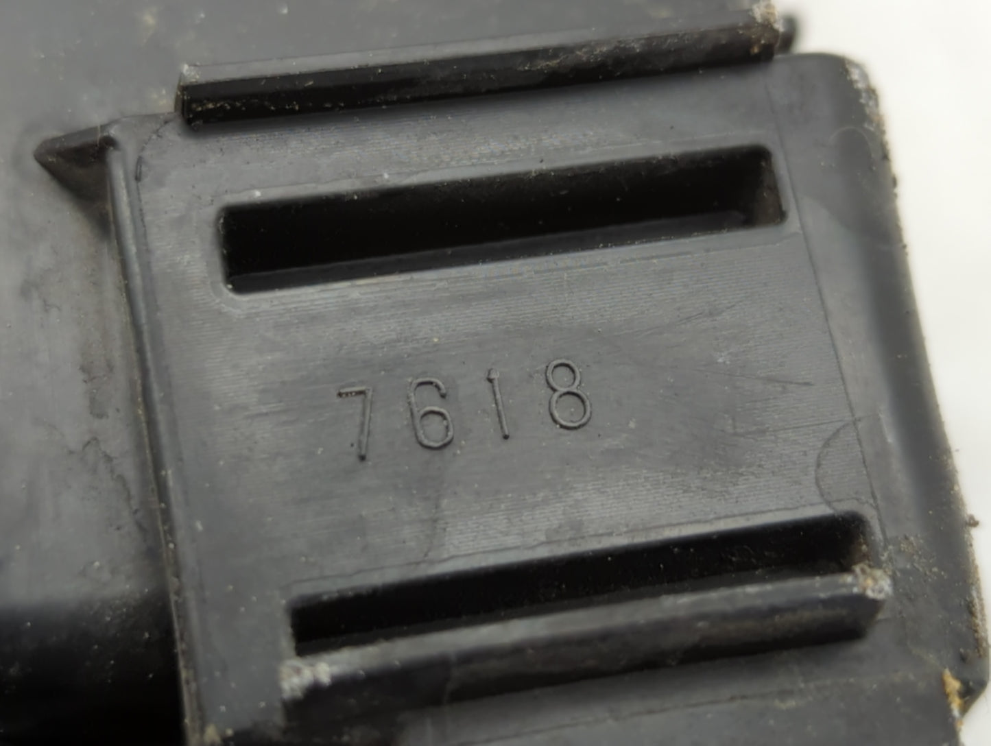 2015 Nissan Altima Fusebox Fuse Box Panel Relay Module P/N:7618 Fits OEM Used Auto Parts - Oemusedautoparts1.com