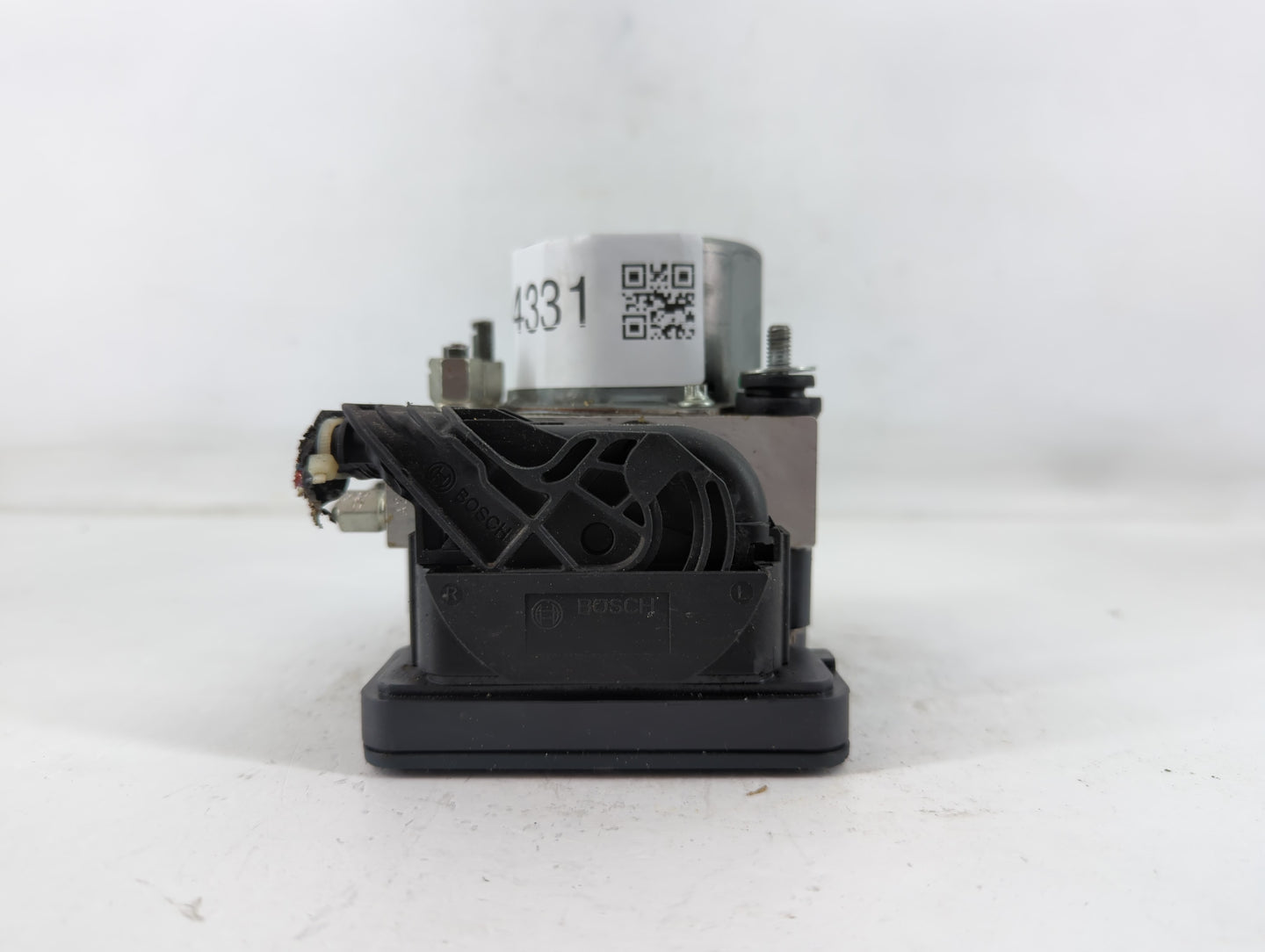 2015 Nissan Altima ABS Pump Control Module Replacement P/N:47660 9HM0A Fits OEM Used Auto Parts - Oemusedautoparts1.com