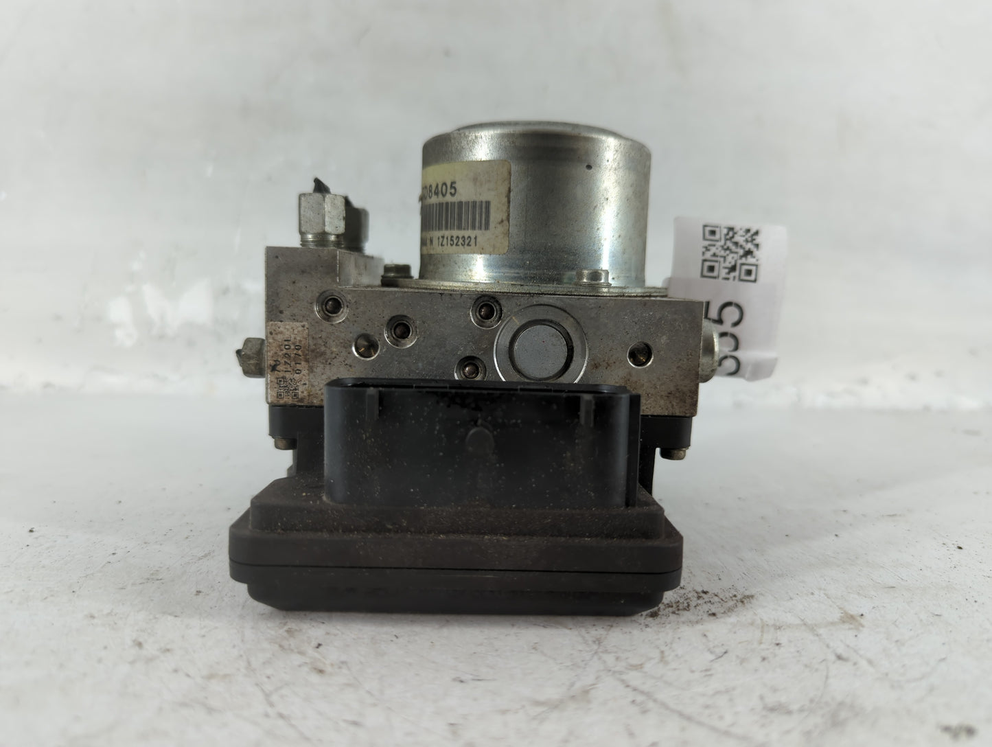 2015 Nissan Altima ABS Pump Control Module Replacement P/N:47660 9HM0A Fits OEM Used Auto Parts - Oemusedautoparts1.com