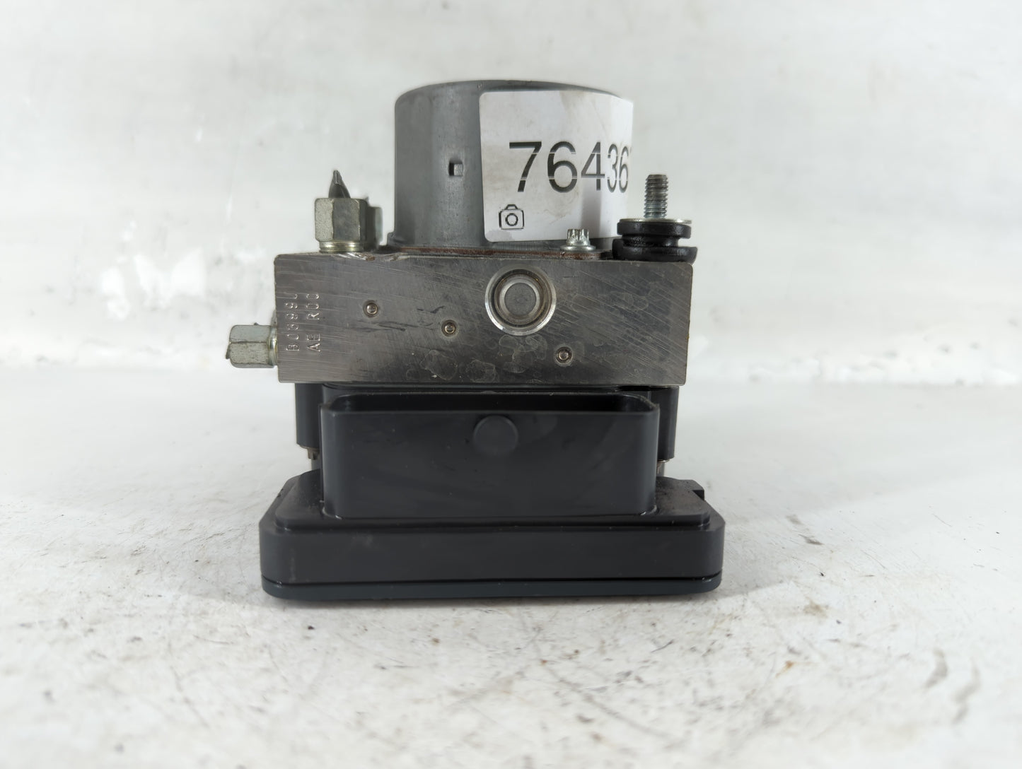 2015 Nissan Altima ABS Pump Control Module Replacement P/N:47660 9HM0A Fits OEM Used Auto Parts - Oemusedautoparts1.com