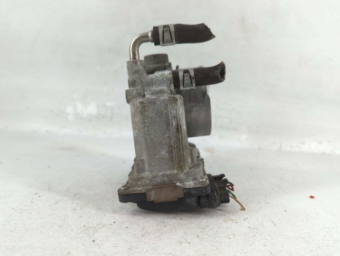 2013-2018 Nissan Altima Throttle Body P/N:00644 4J17, 3TA60-01 A Fits Fits 2013 2014 2015 2016 2017 2018 2019 2020 OEM Used 