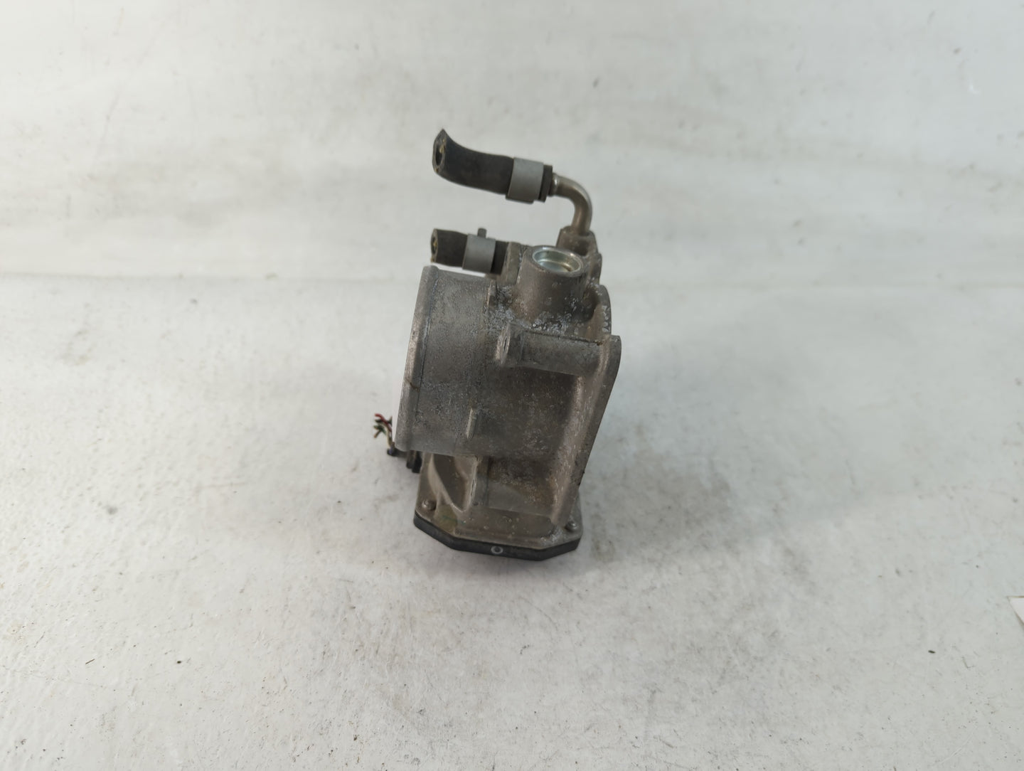 2013-2018 Nissan Altima Throttle Body P/N:3TA60-01 A Fits Fits 2013 2014 2015 2016 2017 2018 2019 2020 OEM Used Auto Parts -