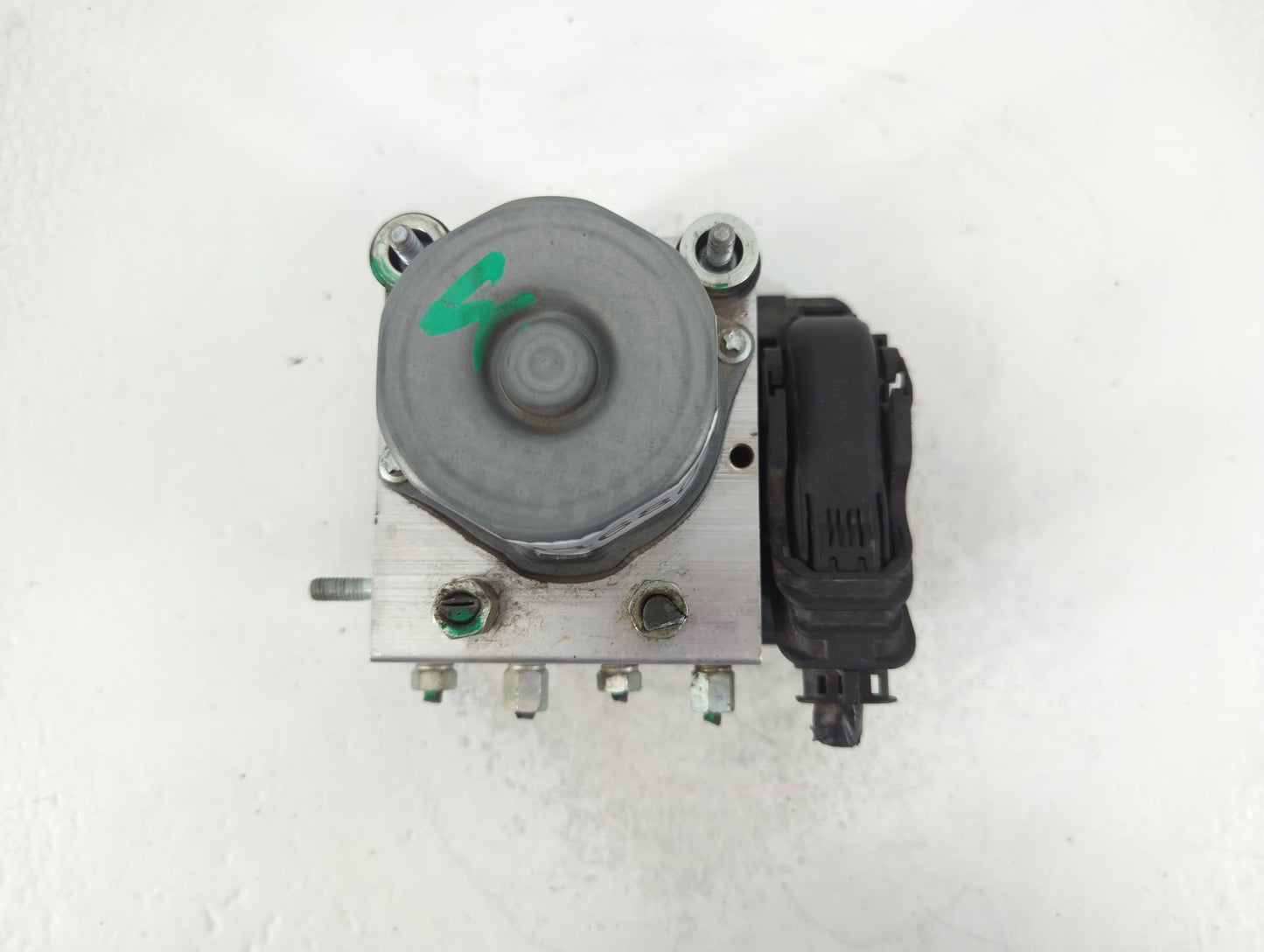 2015 Nissan Altima ABS Pump Control Module Replacement P/N:47660 9HM0A Fits OEM Used Auto Parts - Oemusedautoparts1.com