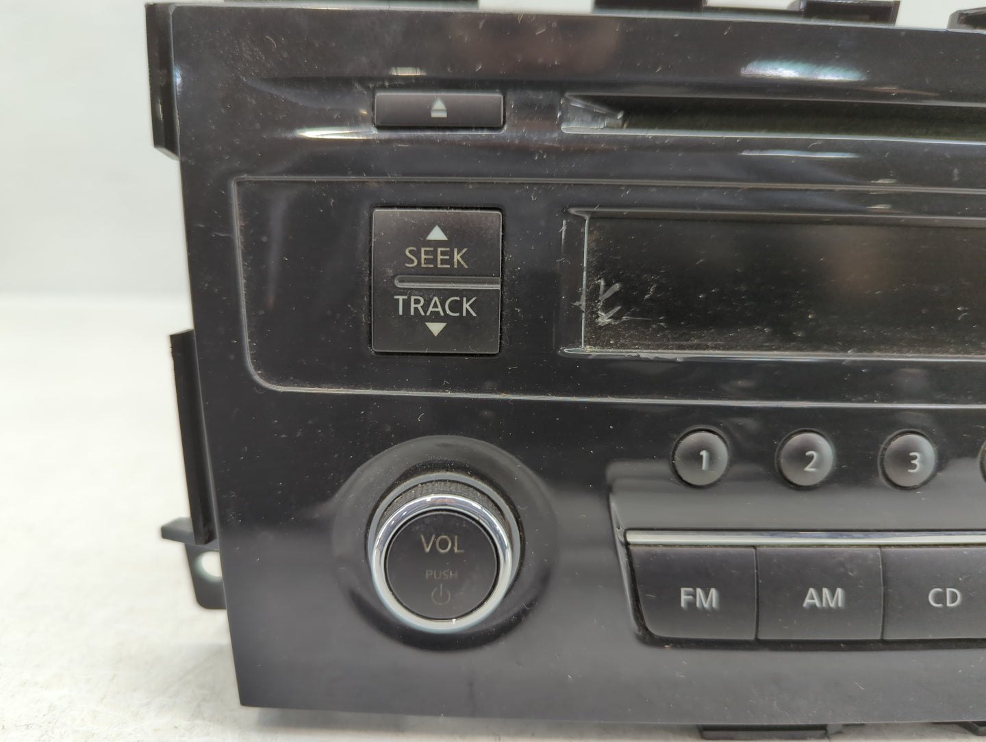 2013-2015 Nissan Altima Radio AM FM Cd Player Receiver Replacement P/N:28185 3TB0G Fits Fits 2013 2014 2015 OEM Used Auto Pa
